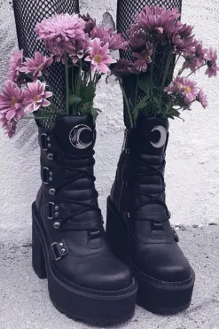 Broom Rider Boots [B]